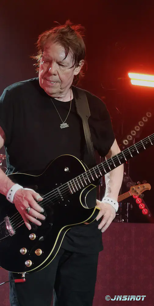 10_george-thorogood